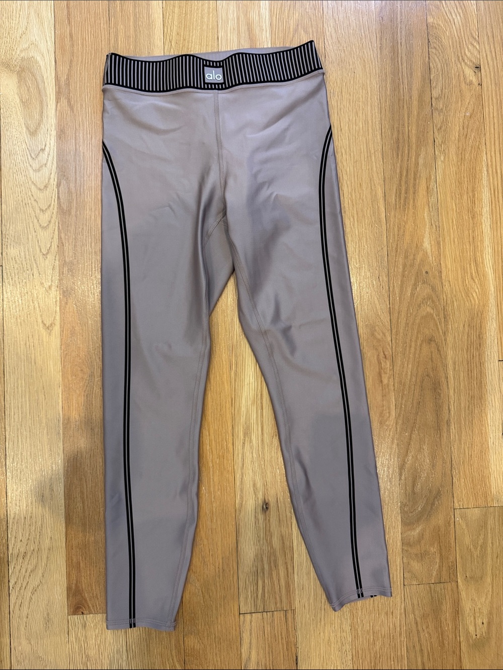 ALO Yoga 7/8 High-Waist Airlift Legging